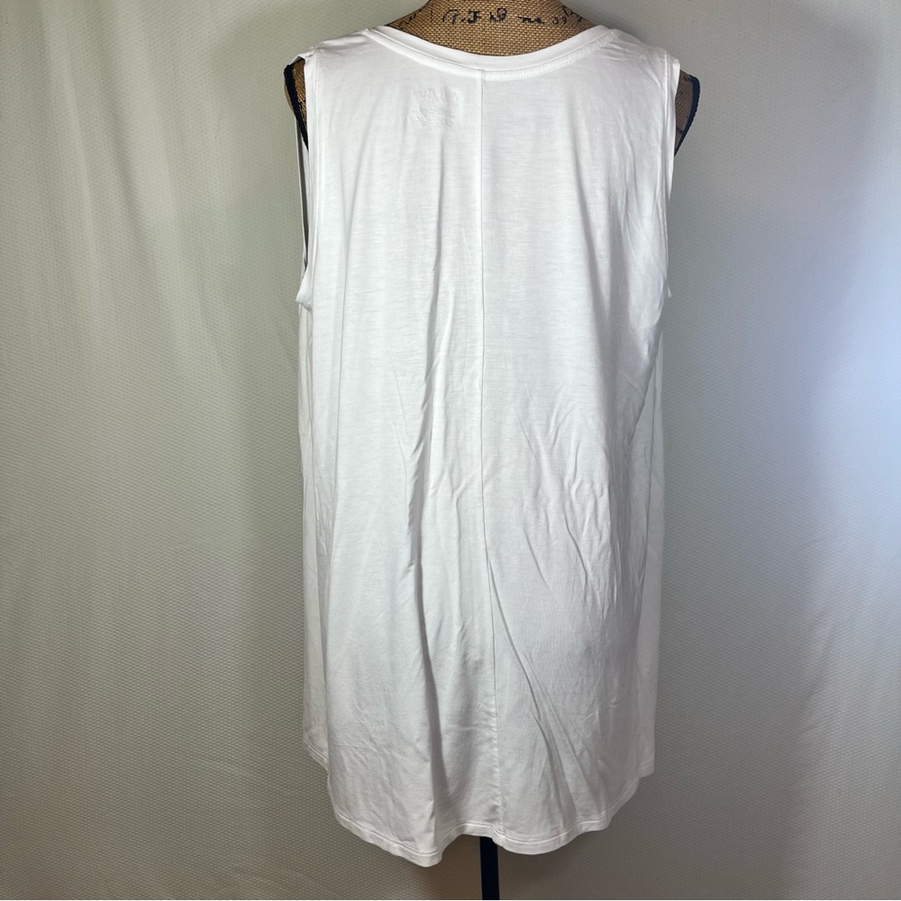 Lane Bryant White V-Neck Sleeveless Tank Size 18/20 Swing tank like 🆕 - Picture 2 of 6